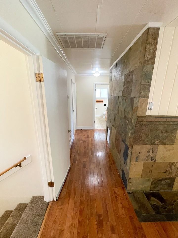 510 Pacific Ter - Photo 7 of 29