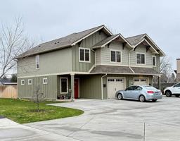 featured image of 226 E Whitman Dr