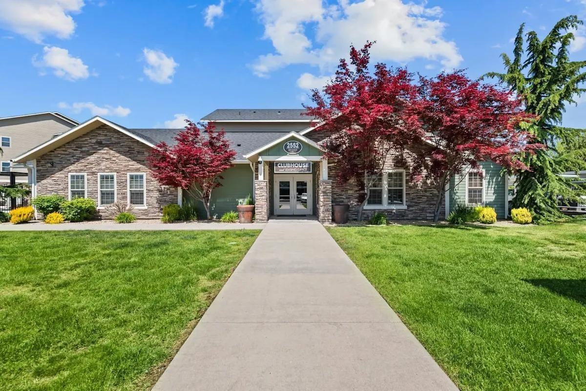 2552 W Selway Rapids Ln - Photo 2 of 24