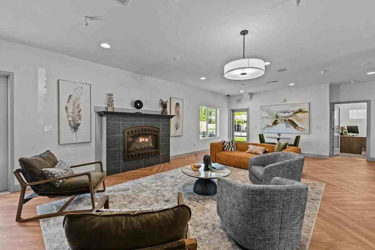 2552 W Selway Rapids Ln - Photo 3 of 24