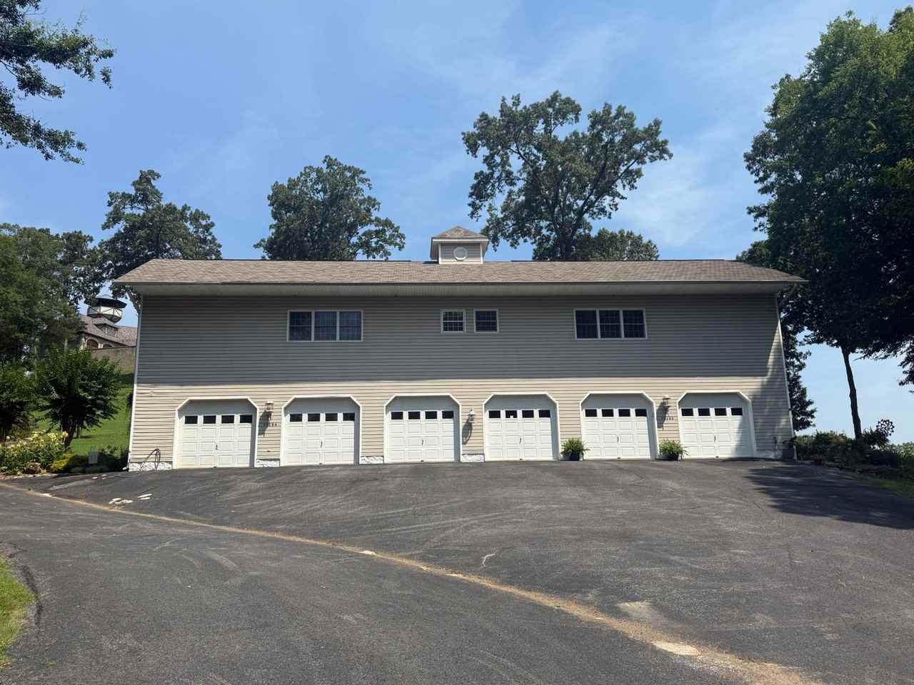 1526 1526 Circle Drive AL - Photo 2 of 11