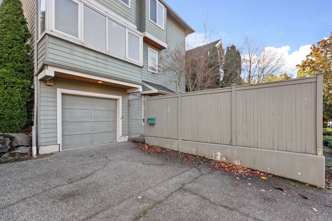 1626 42nd Ave E - Photo 2 of 36