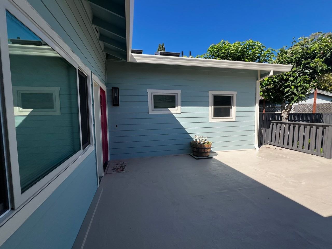 129 Alma Ave - Photo 3 of 32