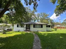 featured image of 332 Melbourne Rd