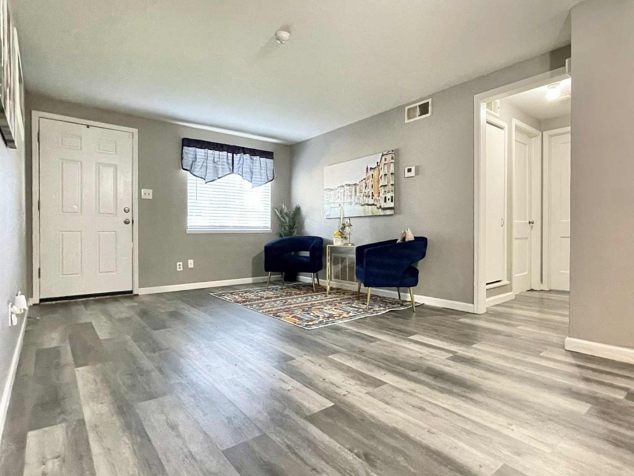 4108 Se 22nd St - Photo 2 of 21