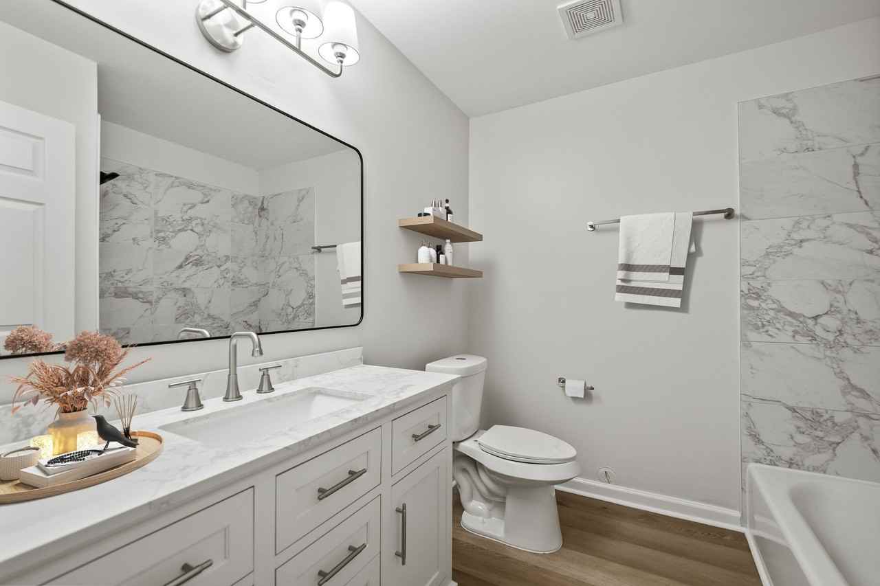 Plymouth Collection - Photo 6 of 11