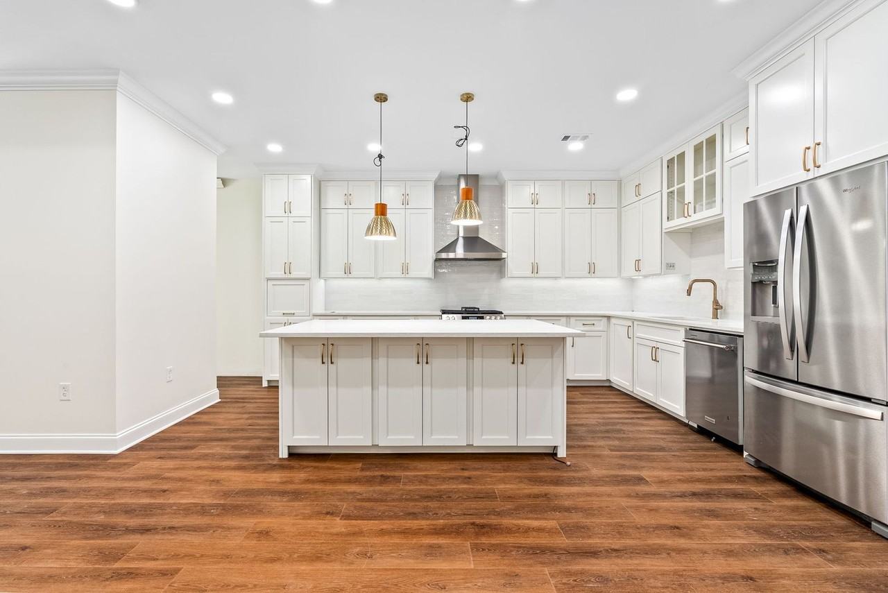 327 Byrd St - Photo 6 of 28