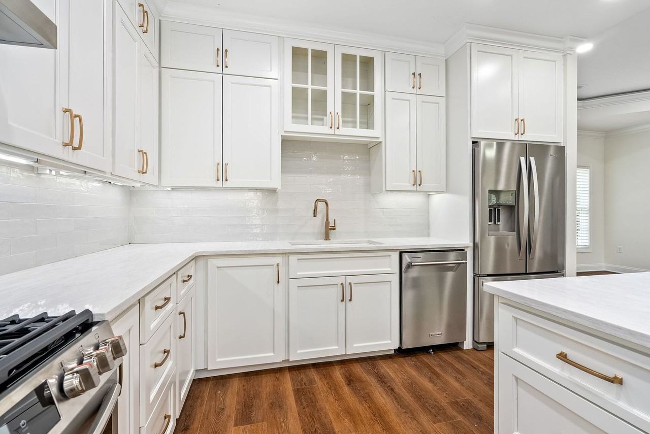 327 Byrd St - Photo 7 of 28