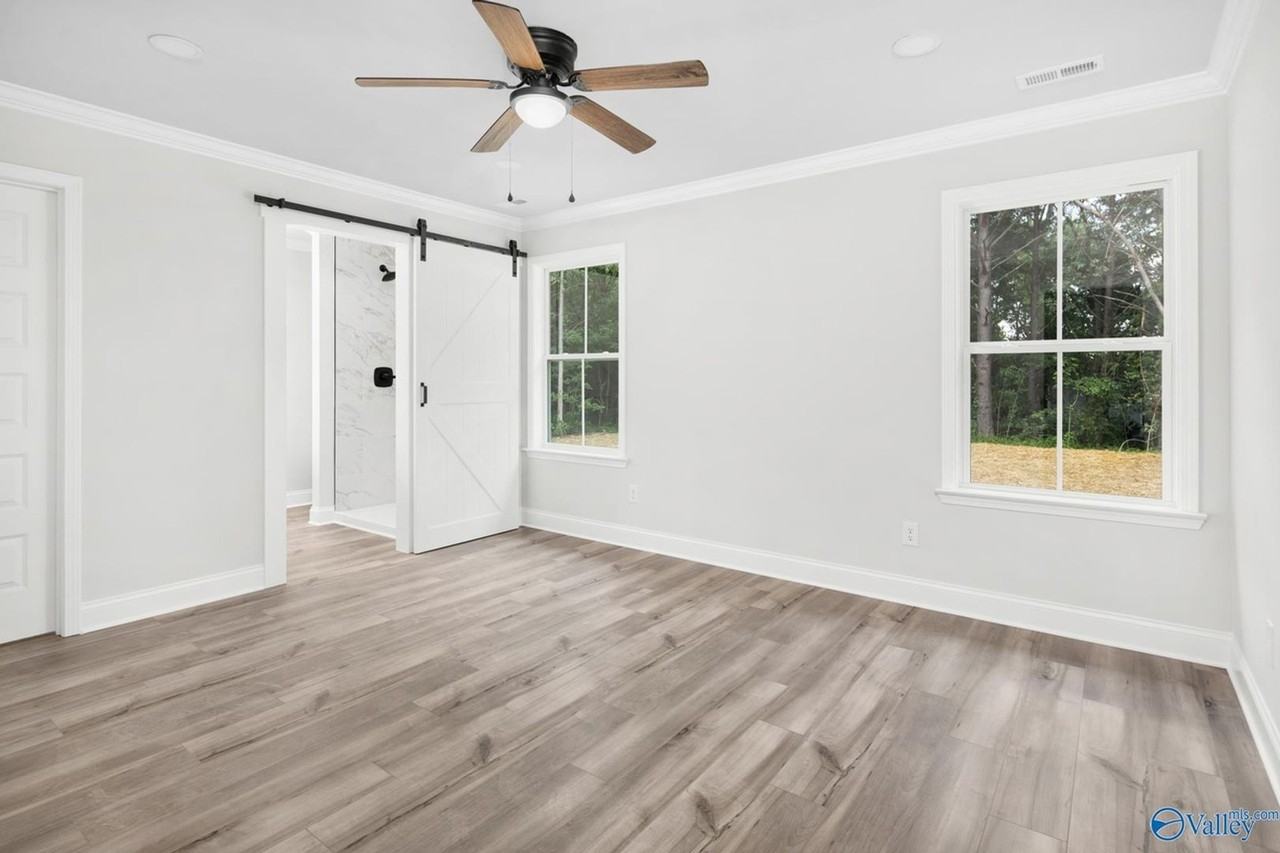 335 Maple Cir - Photo 7 of 50