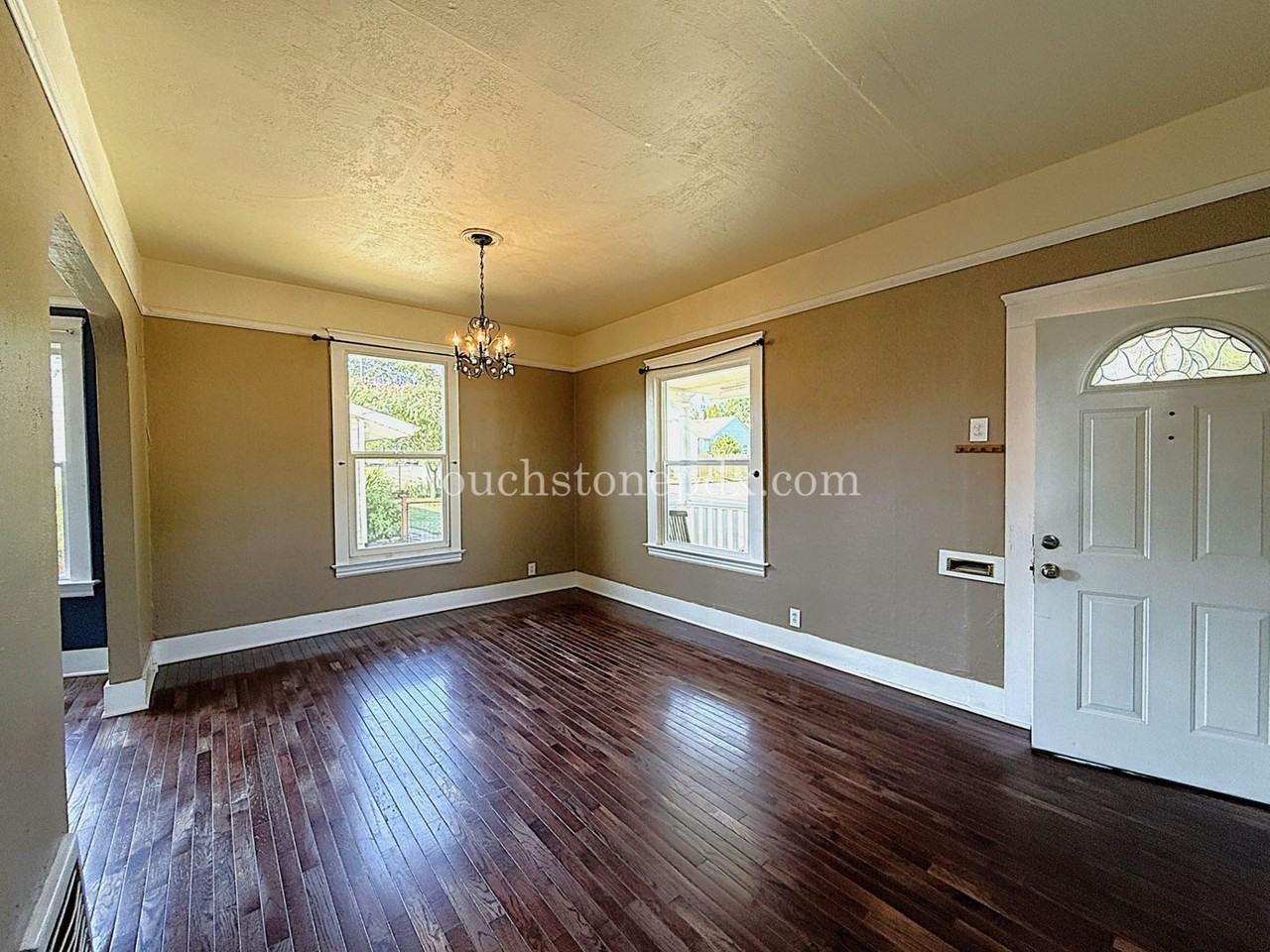 9456 N Charleston Ave - Photo 5 of 29