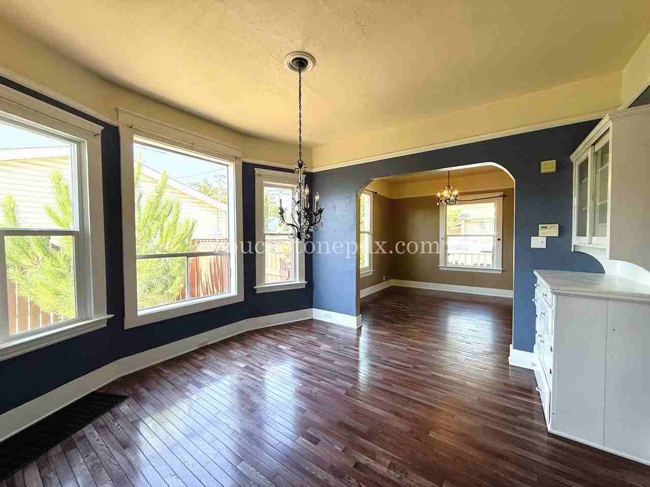 9456 N Charleston Ave - Photo 7 of 29