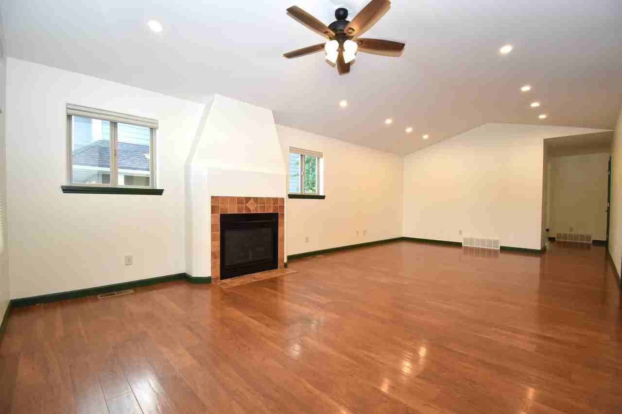 502 Sanders Ave - Photo 3 of 28