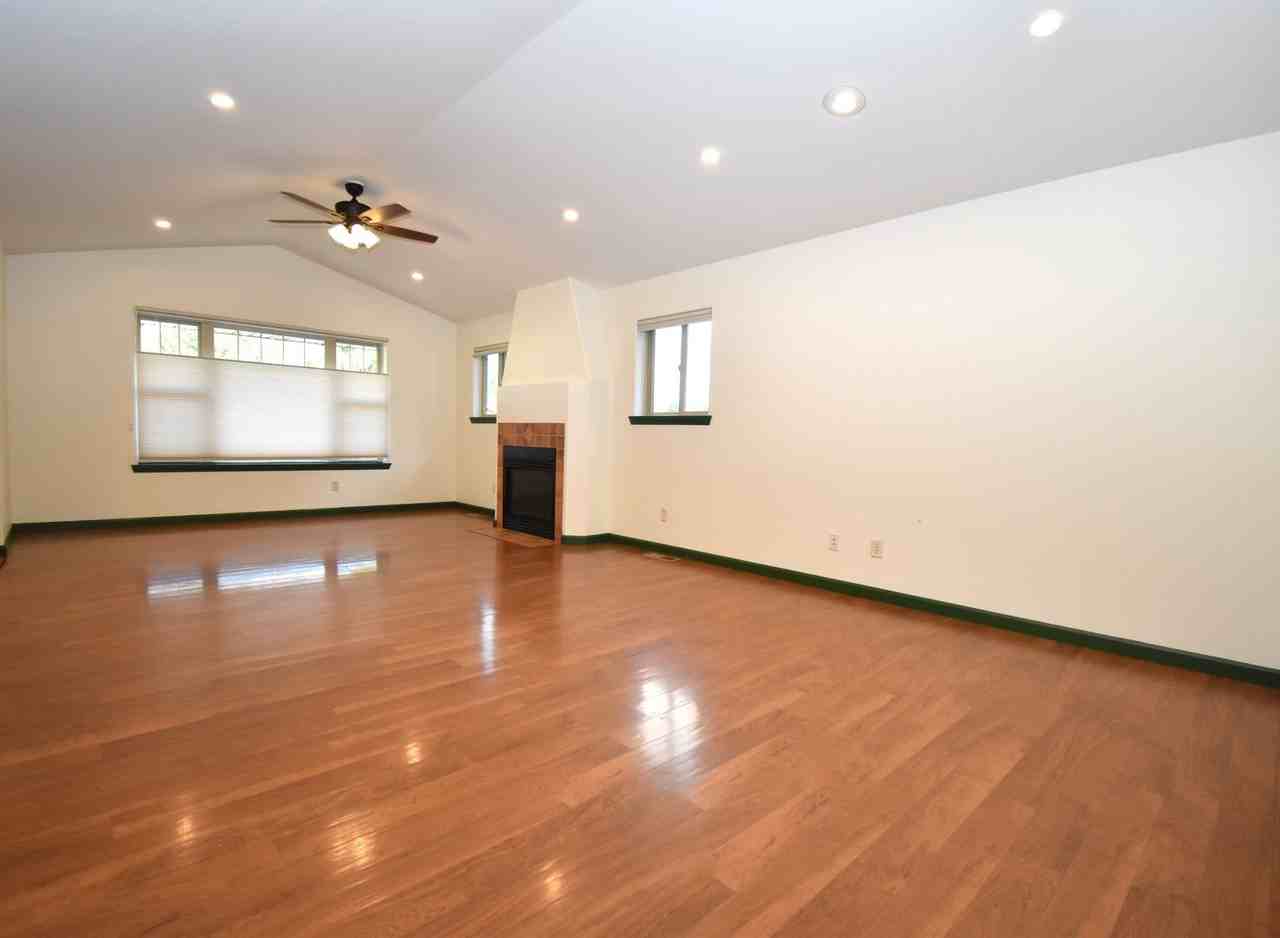 502 Sanders Ave - Photo 7 of 28