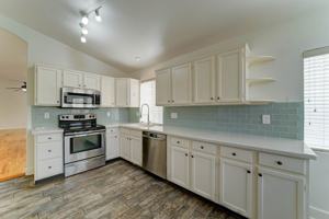 featured image of 2014 E Glenhaven Dr