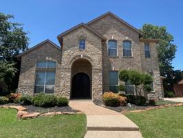 featured image of 12313 Maplewood Dr