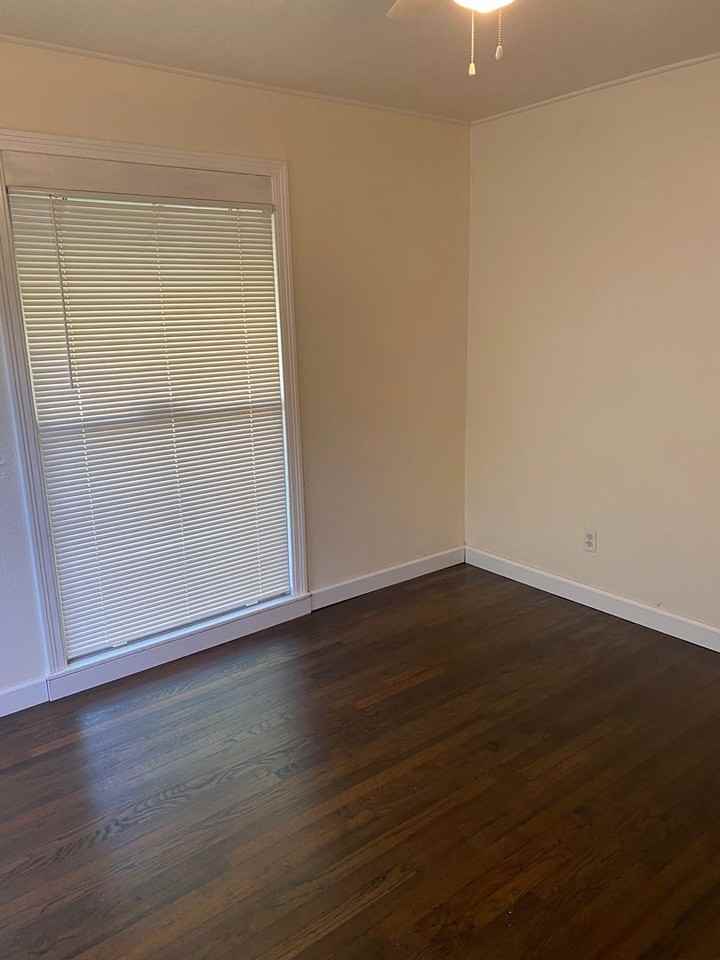 405 Williams St - Photo 6 of 21