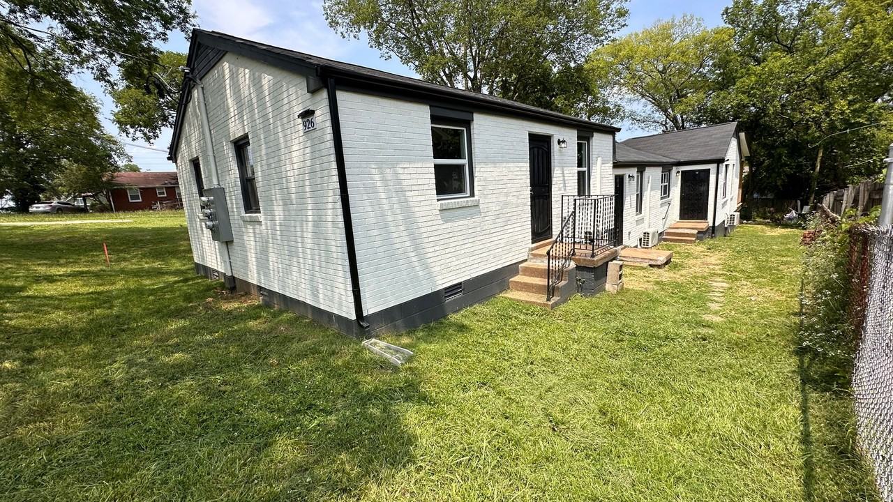 926 32nd Ave N - Photo 2 of 25