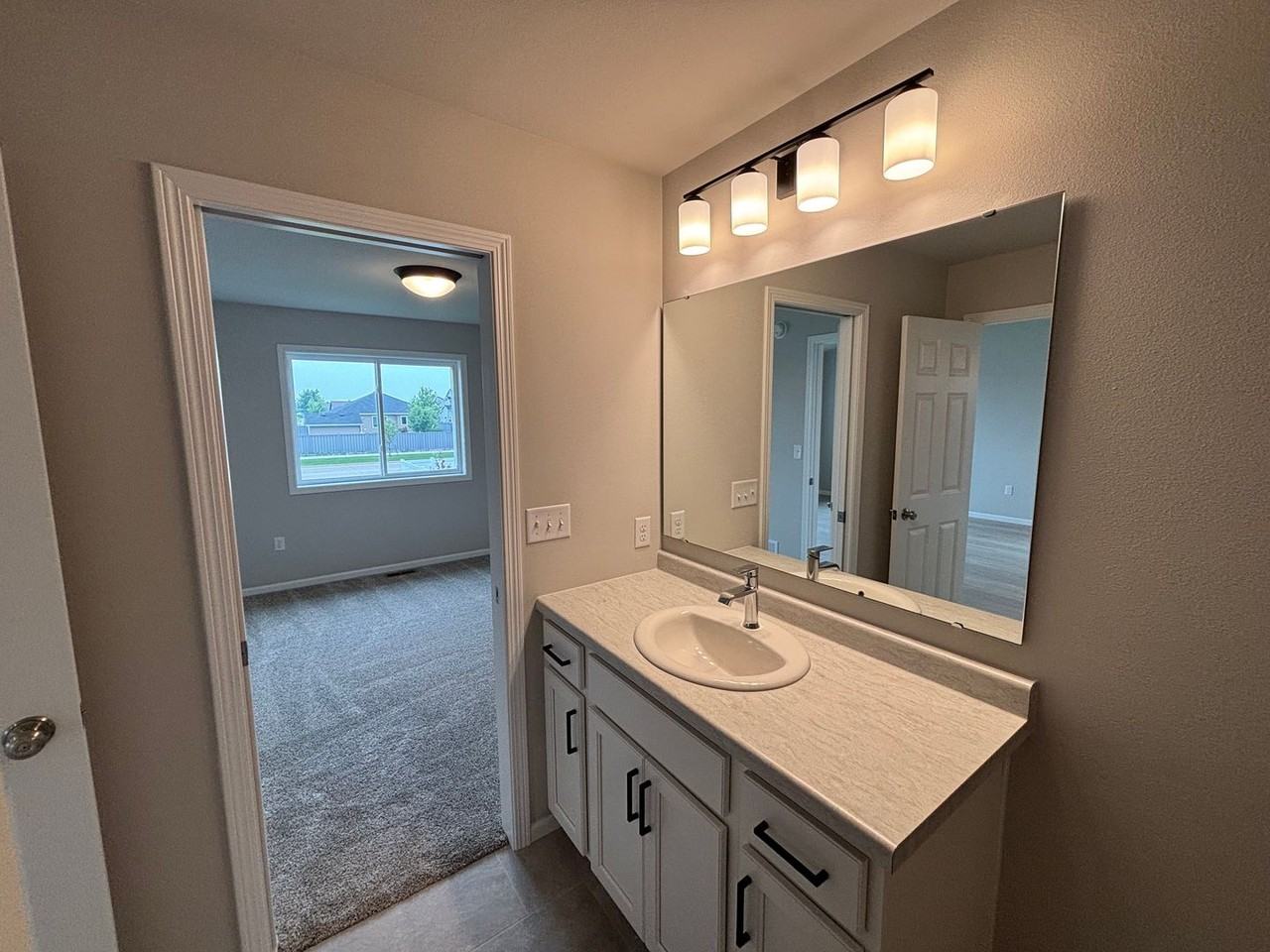 1456 69th Ave S - Photo 6 of 15