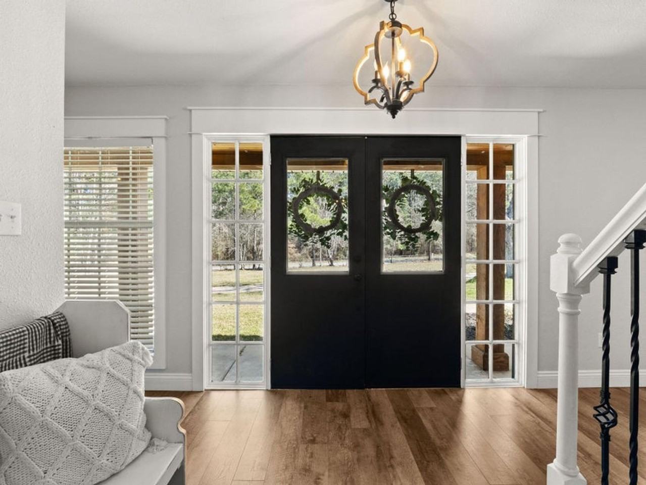 1691 Lake Vernon Rd - Photo 2 of 30