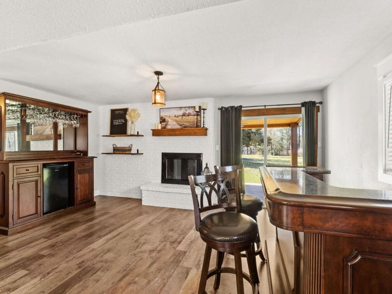 1691 Lake Vernon Rd - Photo 5 of 30
