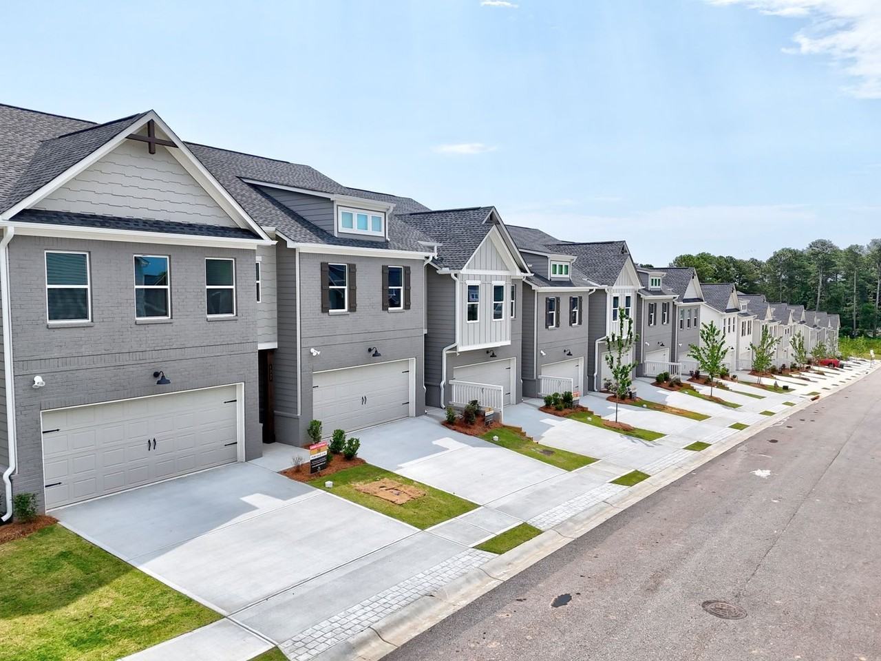 1357 Fern Ridge Ct - Photo 2 of 31