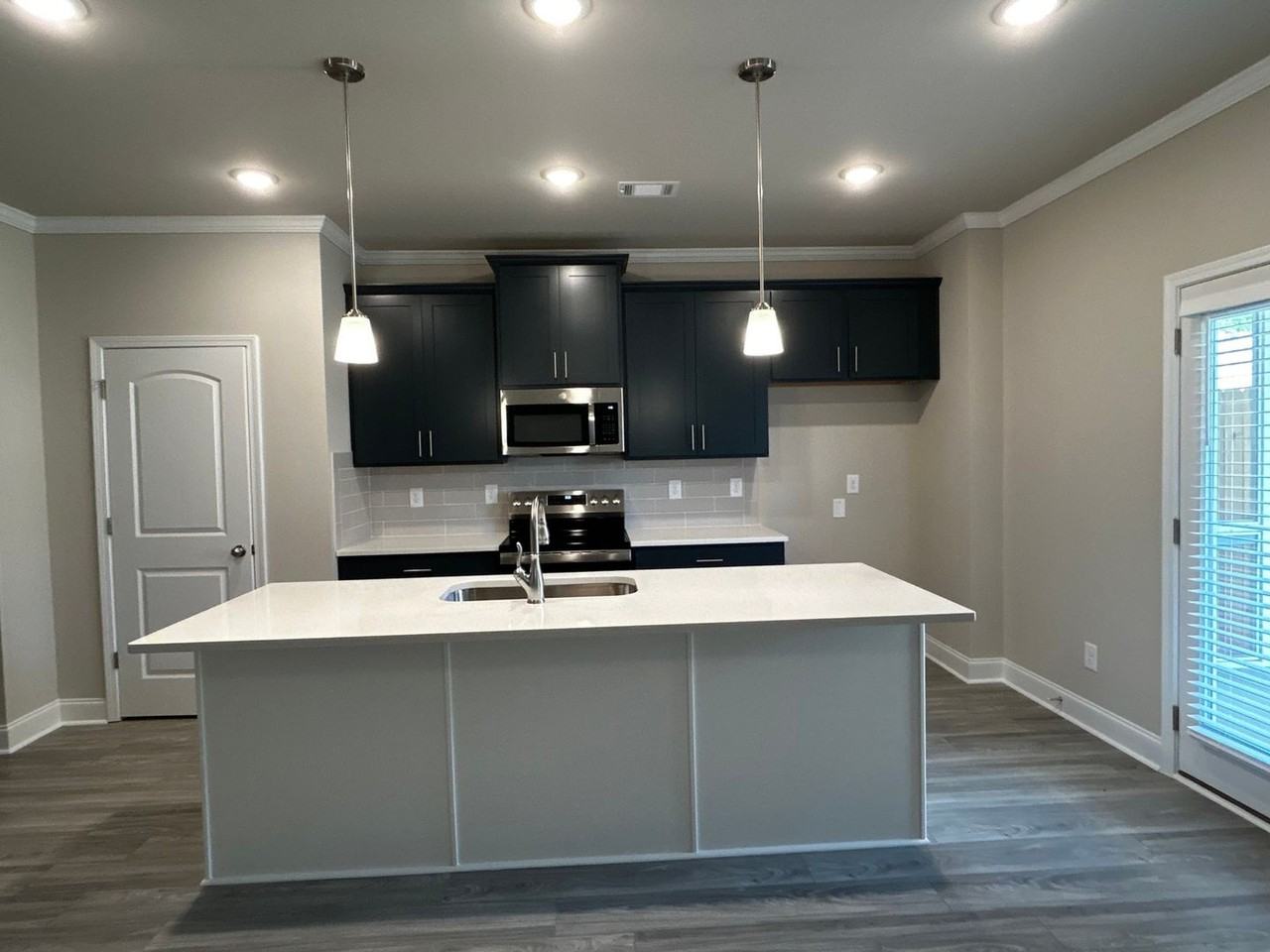 1357 Fern Ridge Ct - Photo 3 of 31