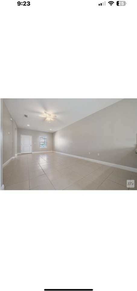 627 Yak Ct - Photo 7 of 32