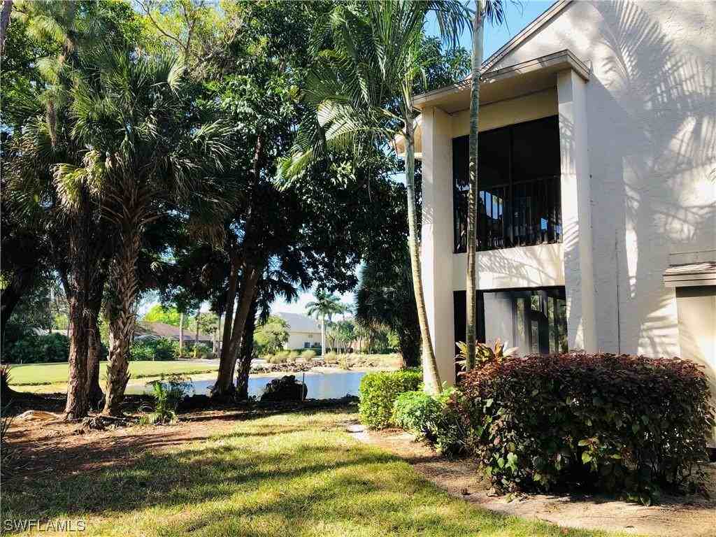 16436 Timberlakes Dr - Photo 2 of 6