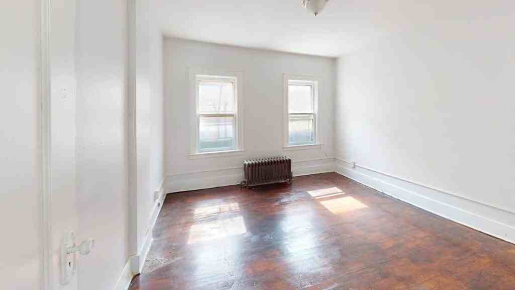 18 Bauer St - Photo 2 of 5