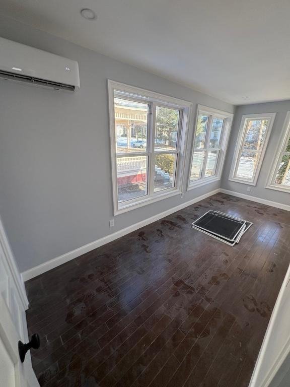 202 Carlisle St - Photo 5 of 6