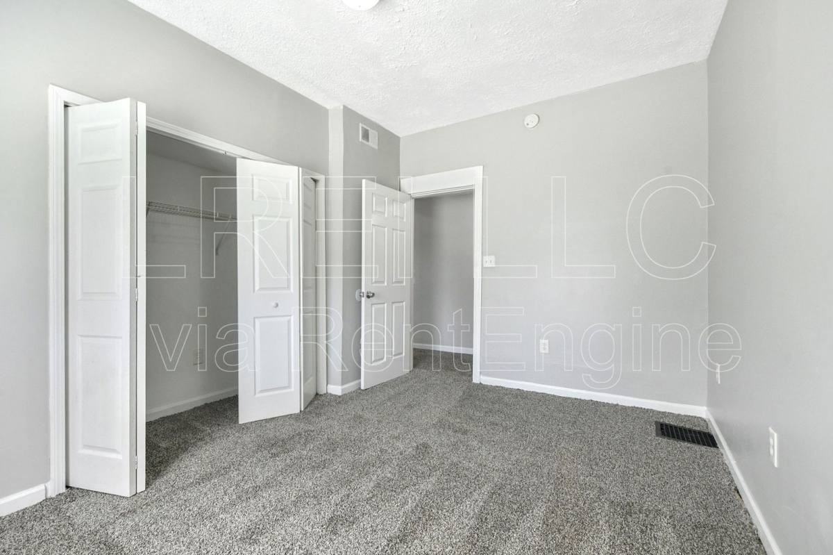 3339 Taylor Blvd #1 - Photo 5 of 10