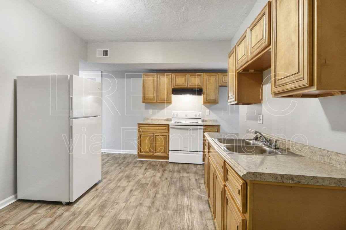 3339 Taylor Blvd #1 - Photo 7 of 10