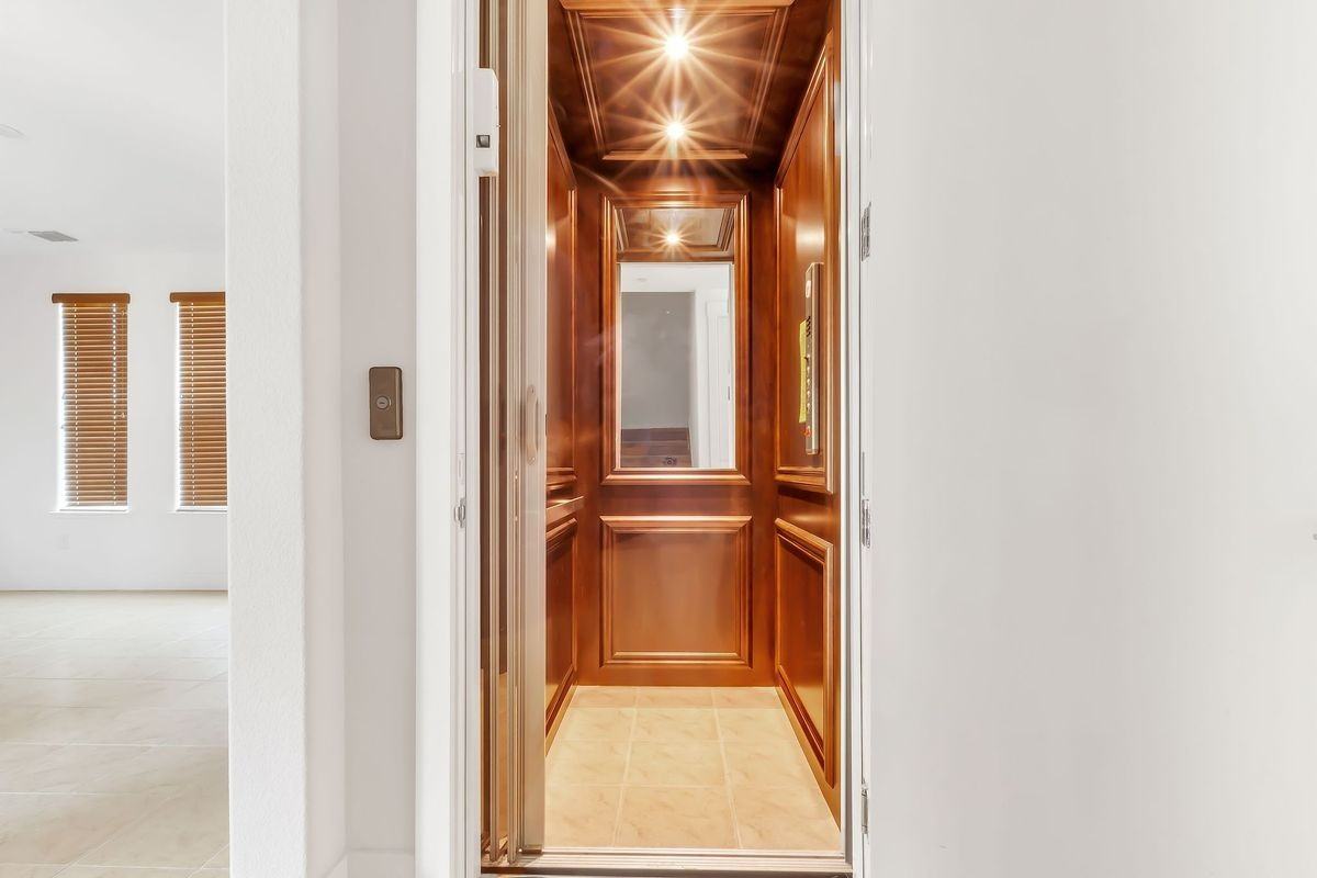 1433 Freeman Ln - Photo 5 of 30