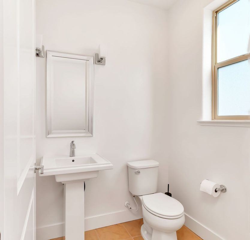 1433 Freeman Ln - Photo 6 of 30