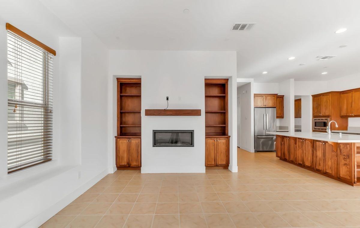 1433 Freeman Ln - Photo 7 of 30