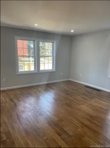 562 Norman St - Photo 2 of 12