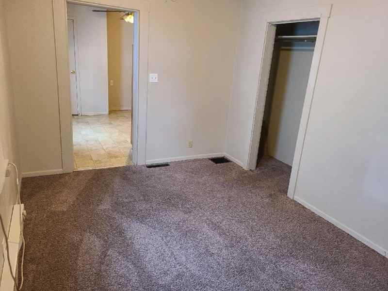 301 W Church Ave #B - Photo 3 of 8