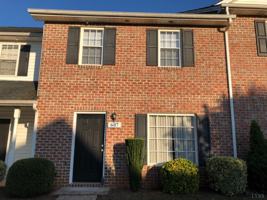 featured image of 607 Capstone Dr #1