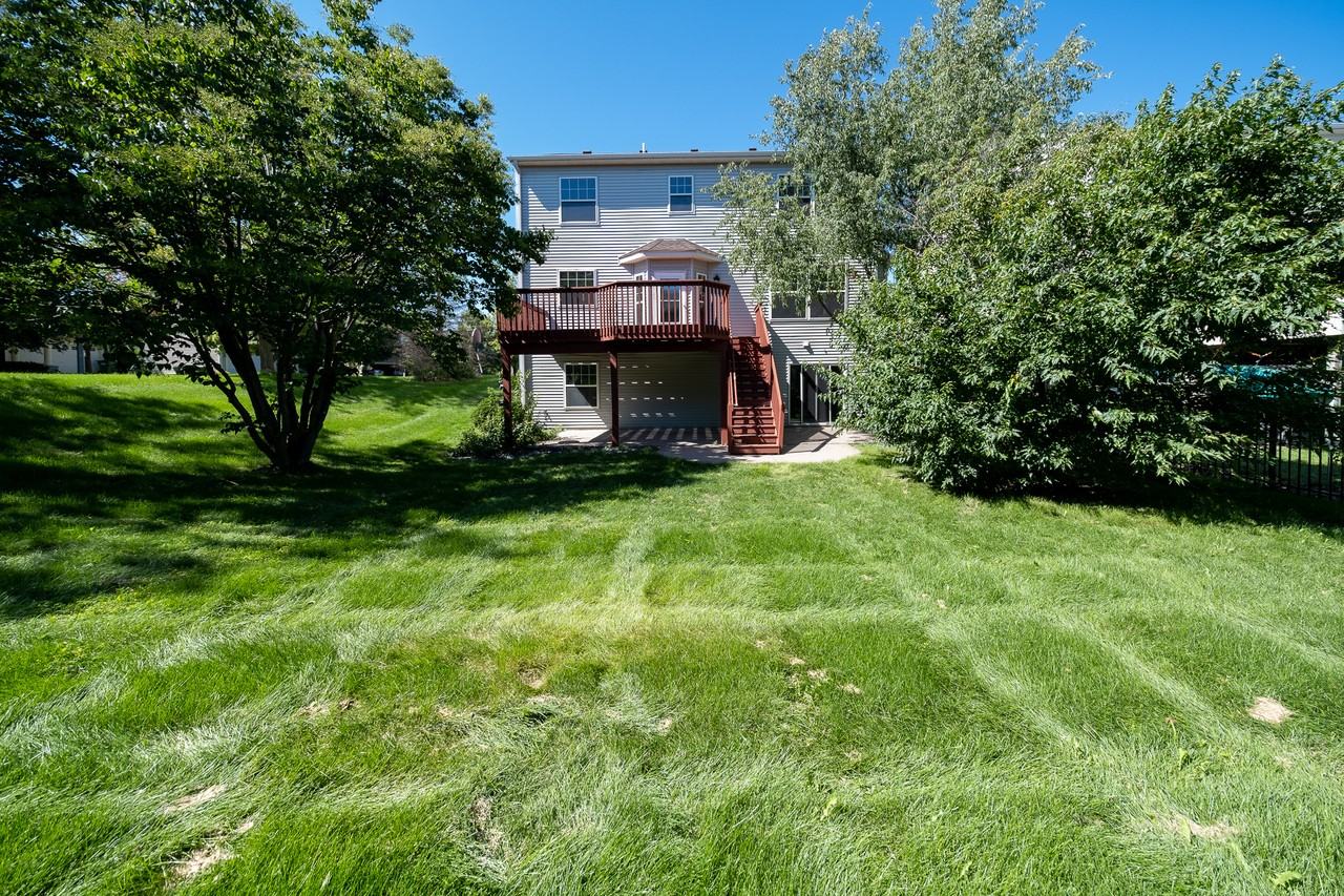 12101 Waconia Cir Ne - Photo 3 of 40