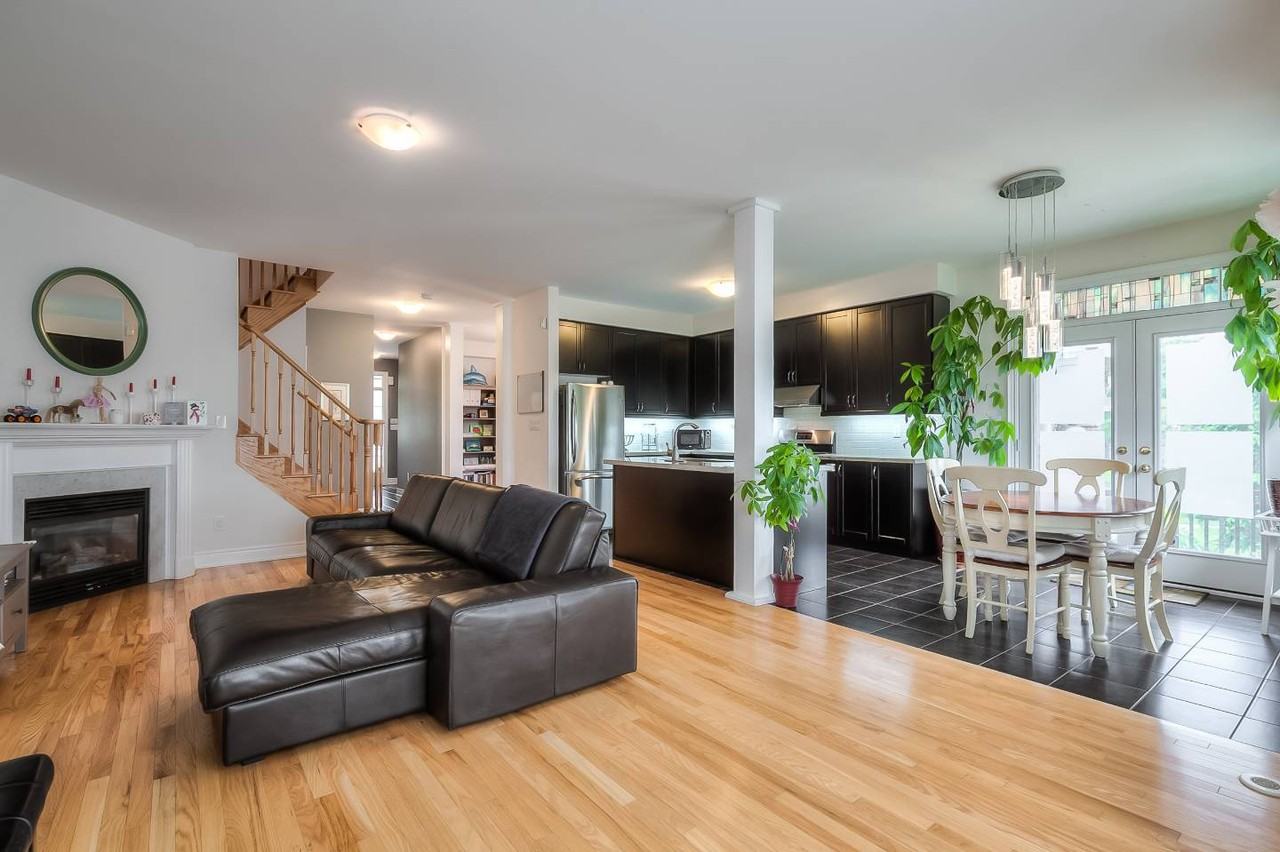 993 Southdown Rd - Photo 3 of 19