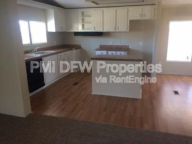 5290 County Road 3229 - Photo 2 of 2