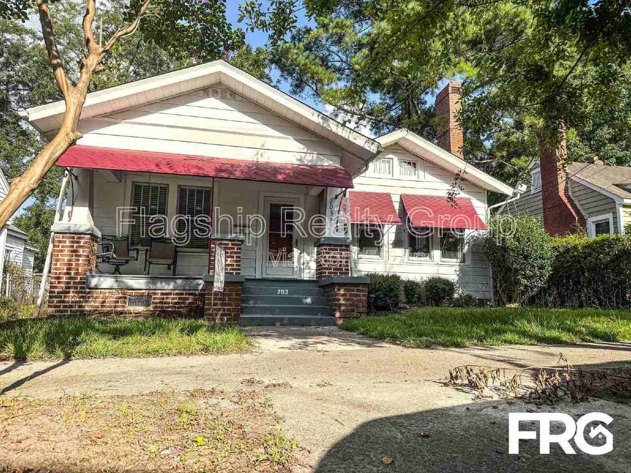 203 S Eastern St - Photo 5 of 36