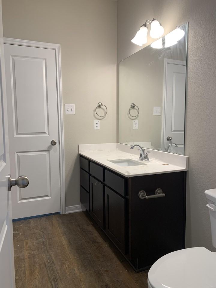 1006 Aurora Grove Bnd - Photo 4 of 22