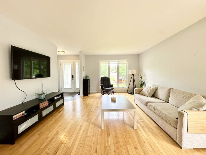 5 Fleurette St - Photo 2 of 13