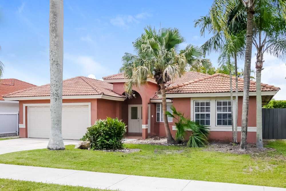 14730 Sw 176th St - Photo 3 of 16