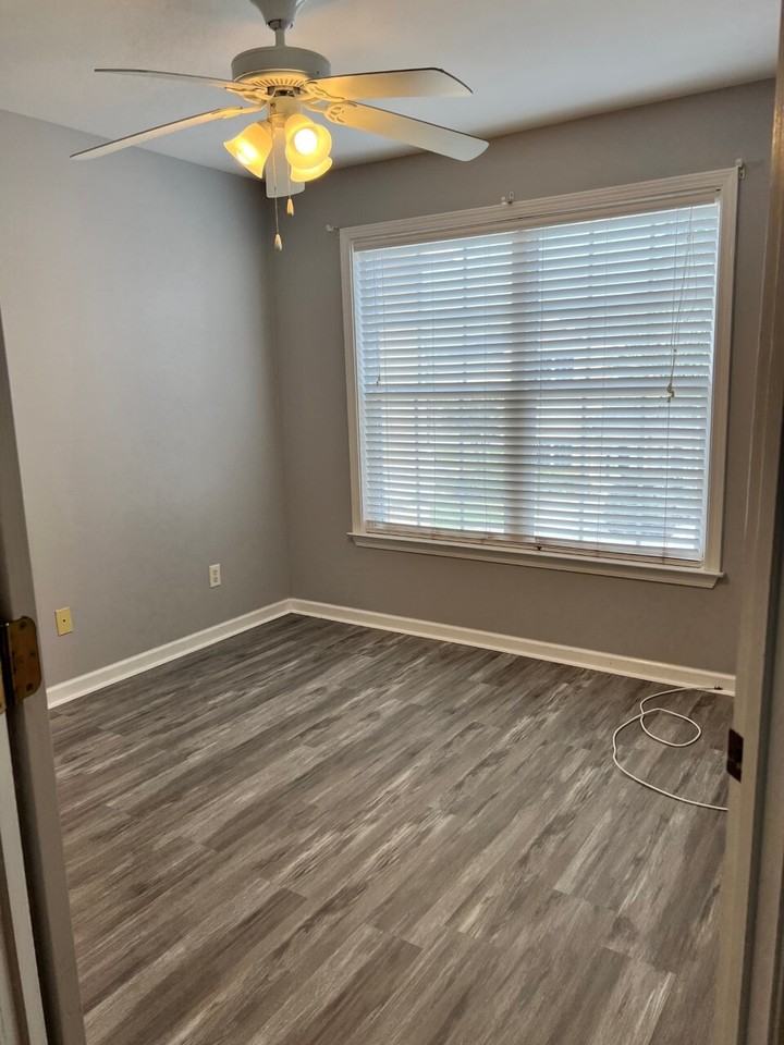 1843 Annabellas Dr #1 - Photo 5 of 20