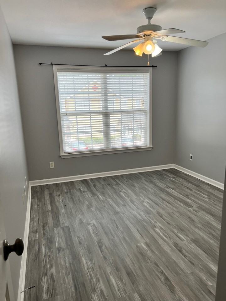 1843 Annabellas Dr #1 - Photo 3 of 20