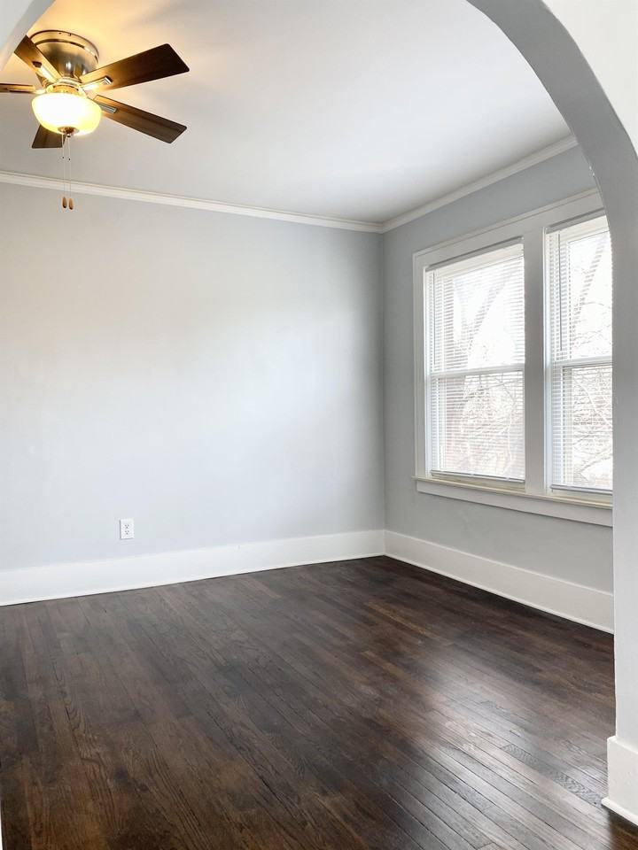 139 E Henry St #139-2 - Photo 6 of 11