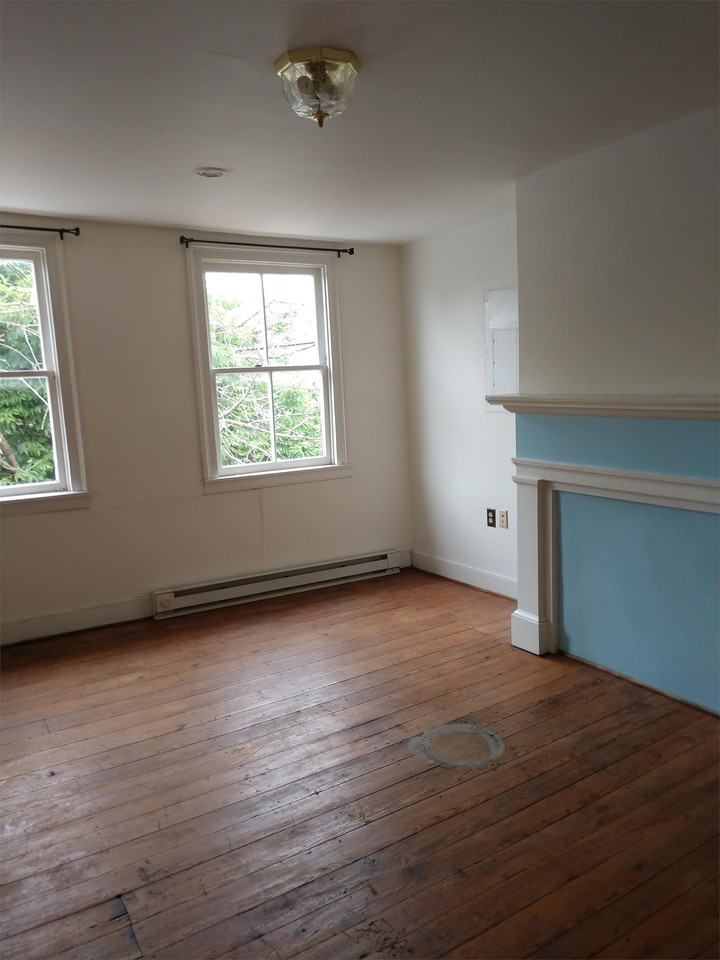 314 N Kent St #2 - Photo 7 of 21