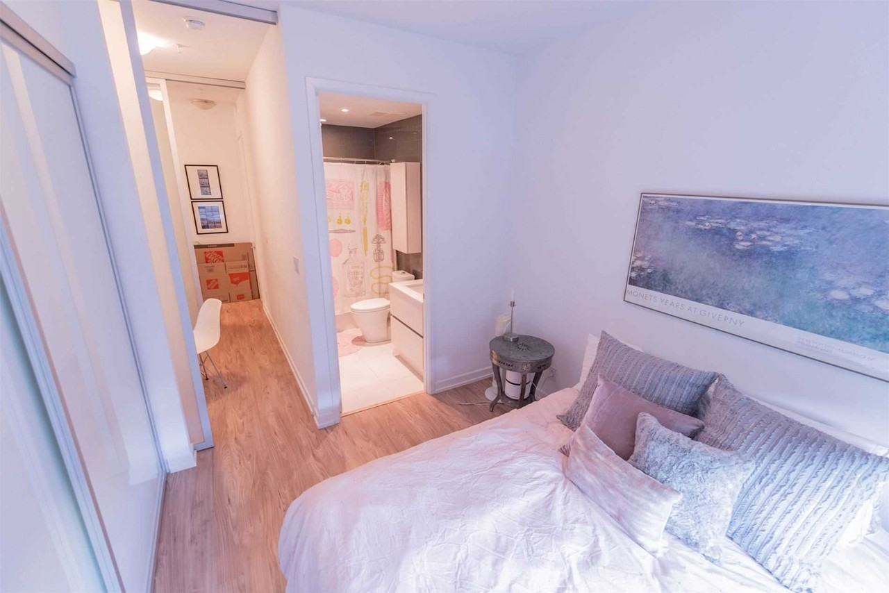 377 Madison Ave - Photo 2